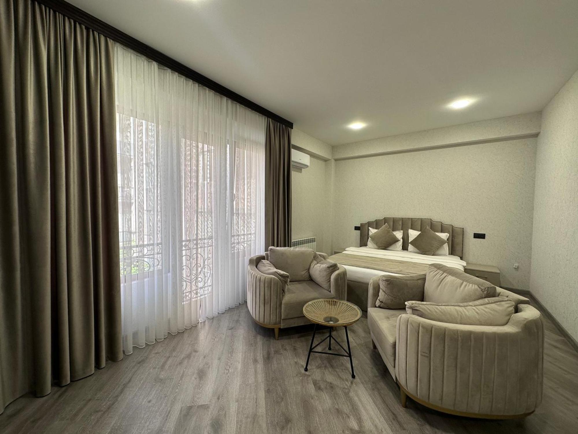 Hotel Royal Renaysance à Erévan Chambre photo